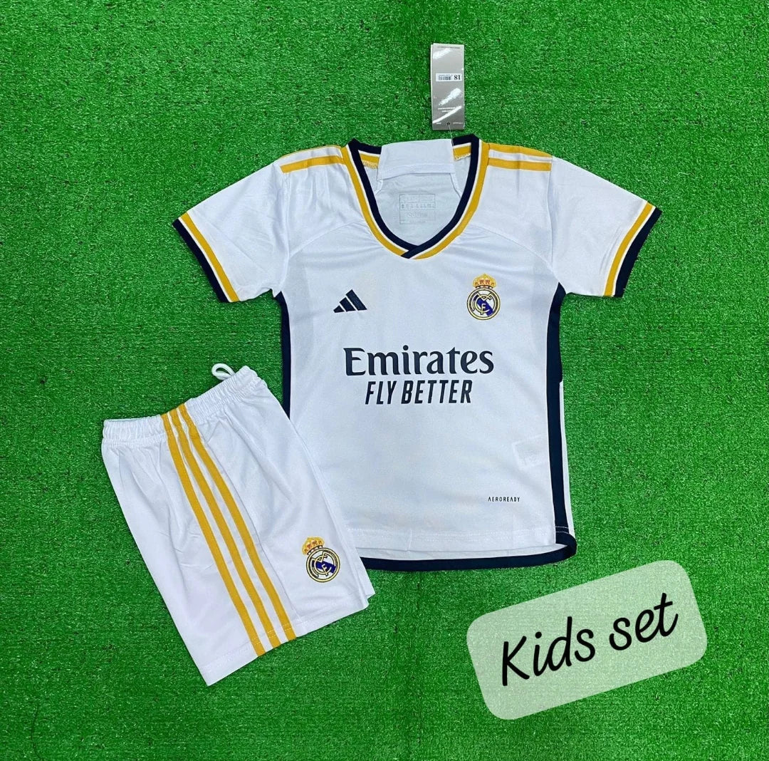 REAL MADRID HOME KIDS JERSEY SET 2023-24